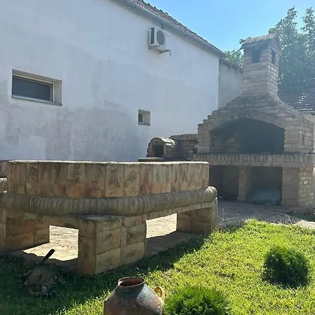 Sobe Sponga 4, Гостевой дом Кикинда